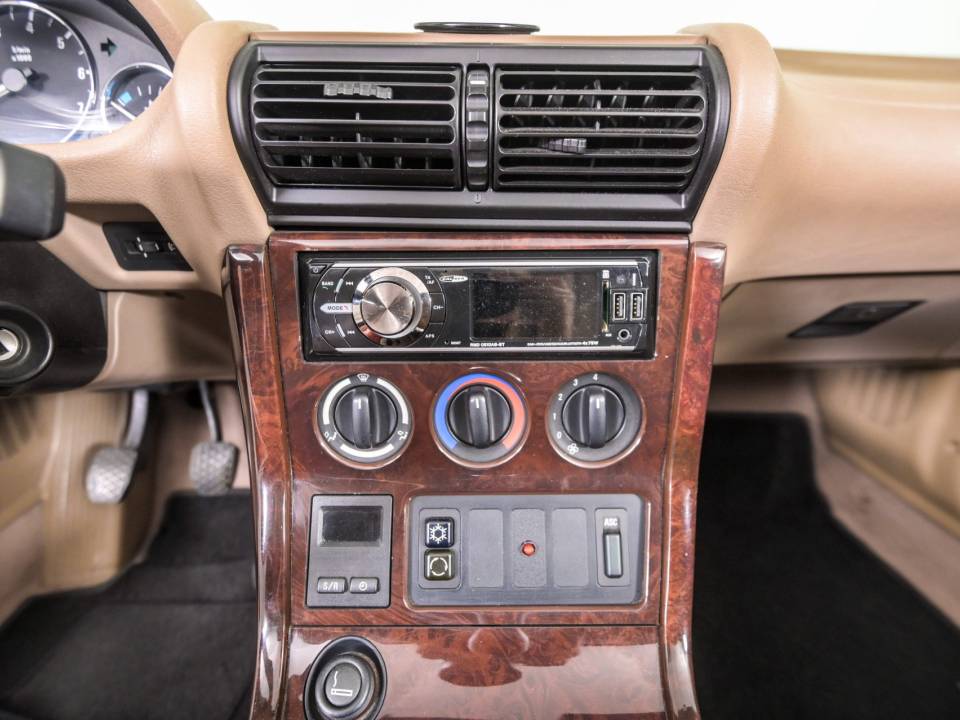 Bild 36/50 von BMW Z3 2.8 (1997)