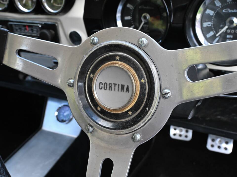 Bild 28/46 von Ford Cortina GT (1965)