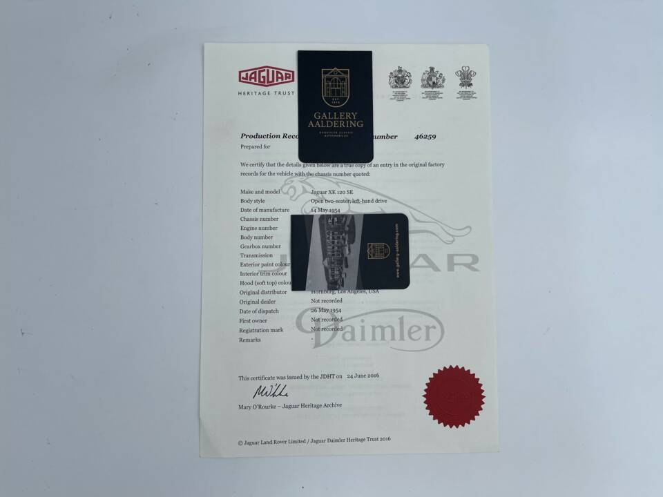Image 8/50 of Jaguar XK 120 SE OTS (1954)