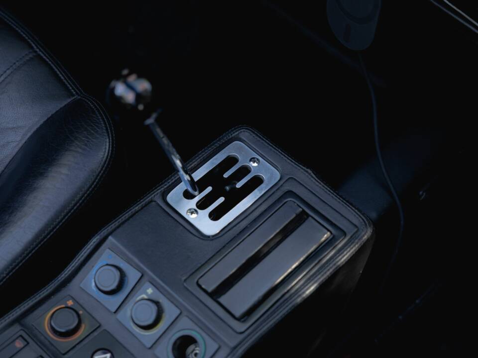 Image 45/60 of Ferrari 328 GTS (1986)