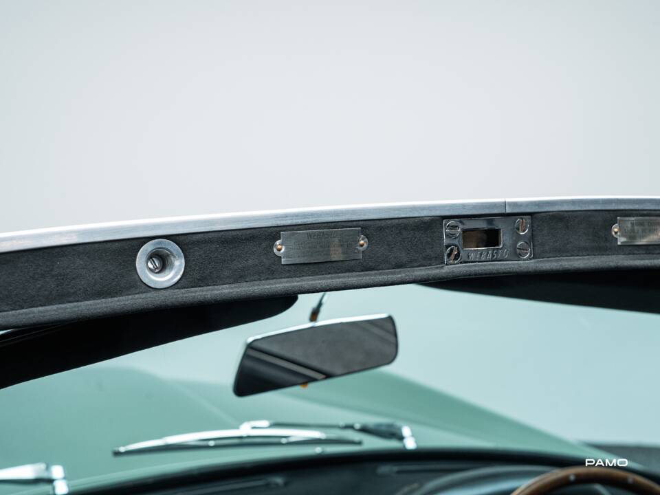 Bild 39/40 von Aston Martin DB 6 (1965)