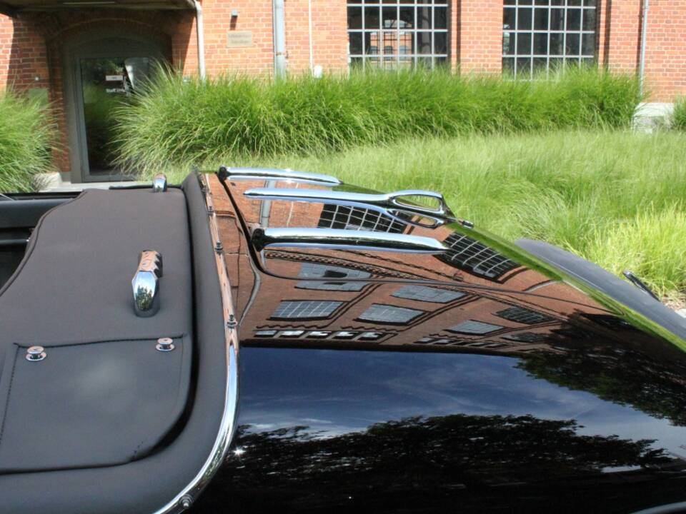 Image 16/25 of Mercedes-Benz 290 (1934)