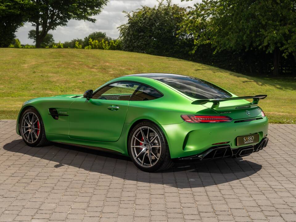 Image 42/67 of Mercedes-AMG GT-R (2018)