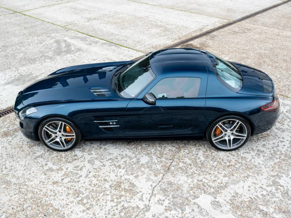 Afbeelding 4/38 van Mercedes-Benz SLS AMG (2010)
