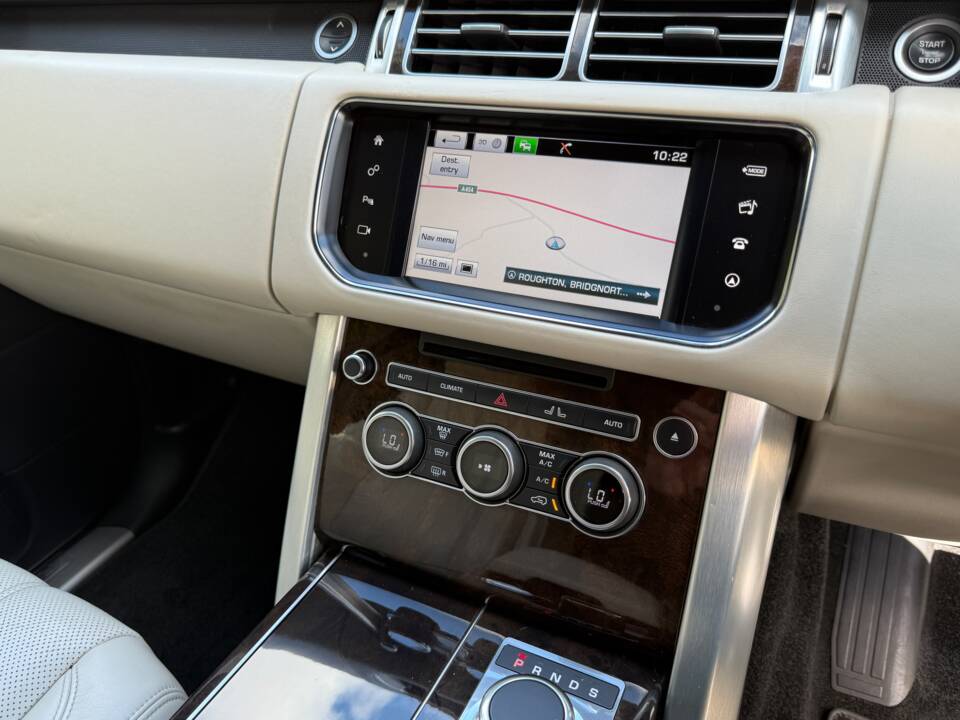 Bild 16/35 von Land Rover Range Rover Vogue TDV6 (2015)