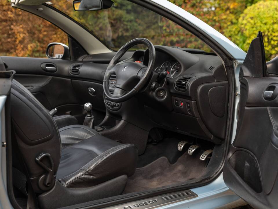 Image 12/50 of Peugeot 206 CC 1.6 16V (2003)
