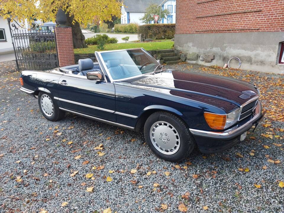 Imagen 8/15 de Mercedes-Benz 300 SL (1987)