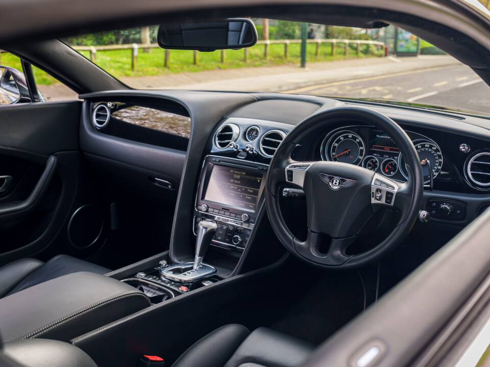 Image 12/27 of Bentley Continental GT V8 S (2014)