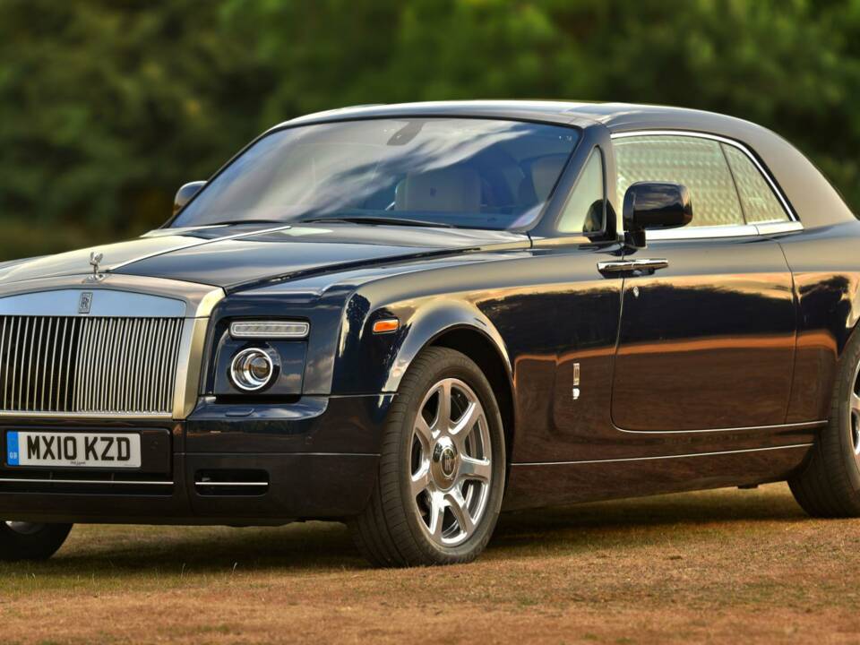 Image 3/50 of Rolls-Royce Phantom Coupé (2010)