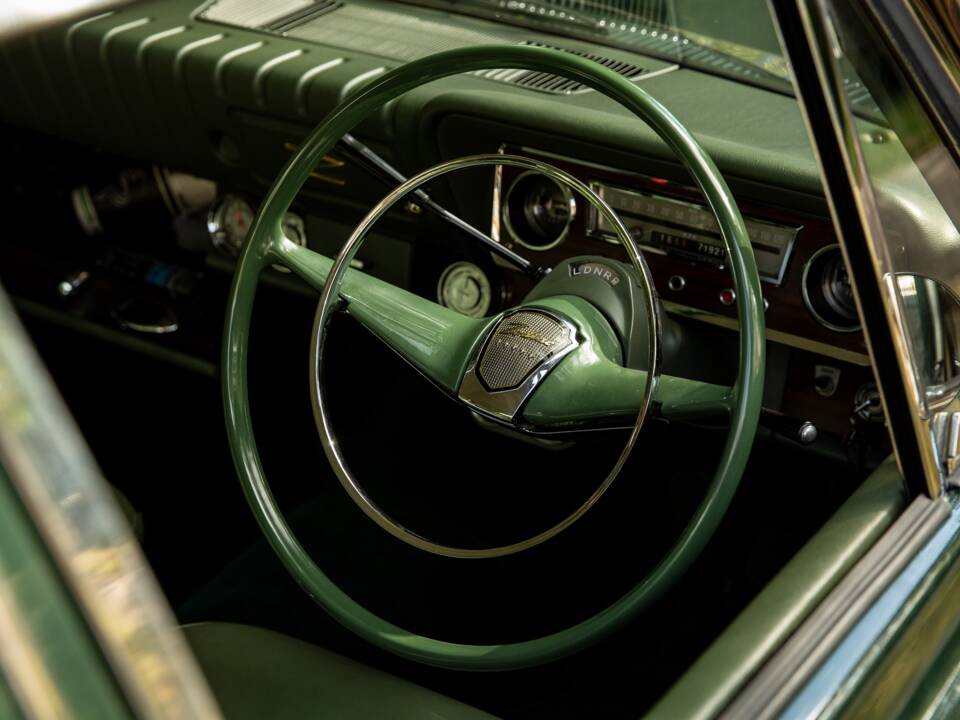 Image 7/44 of Ford Zodiac MkIII (1964)