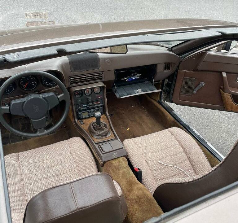 Bild 7/8 von Porsche 924 (1983)