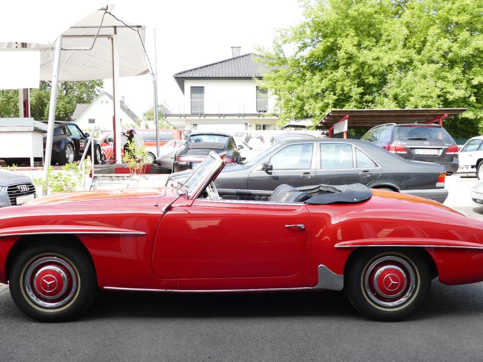 Image 22/23 of Mercedes-Benz 190 SL (1958)