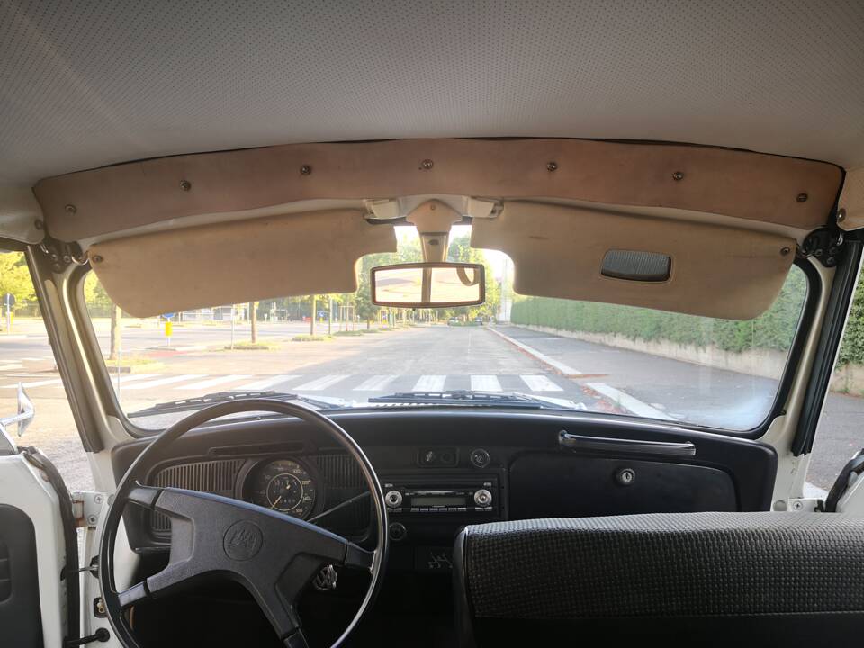 Bild 64/160 von Volkswagen Käfer 1300 (1971)
