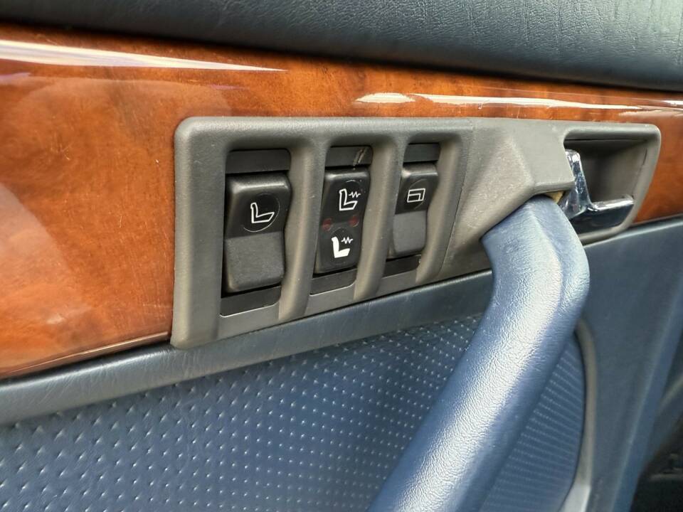 Bild 9/20 von Mercedes-Benz 500 SEL (1985)