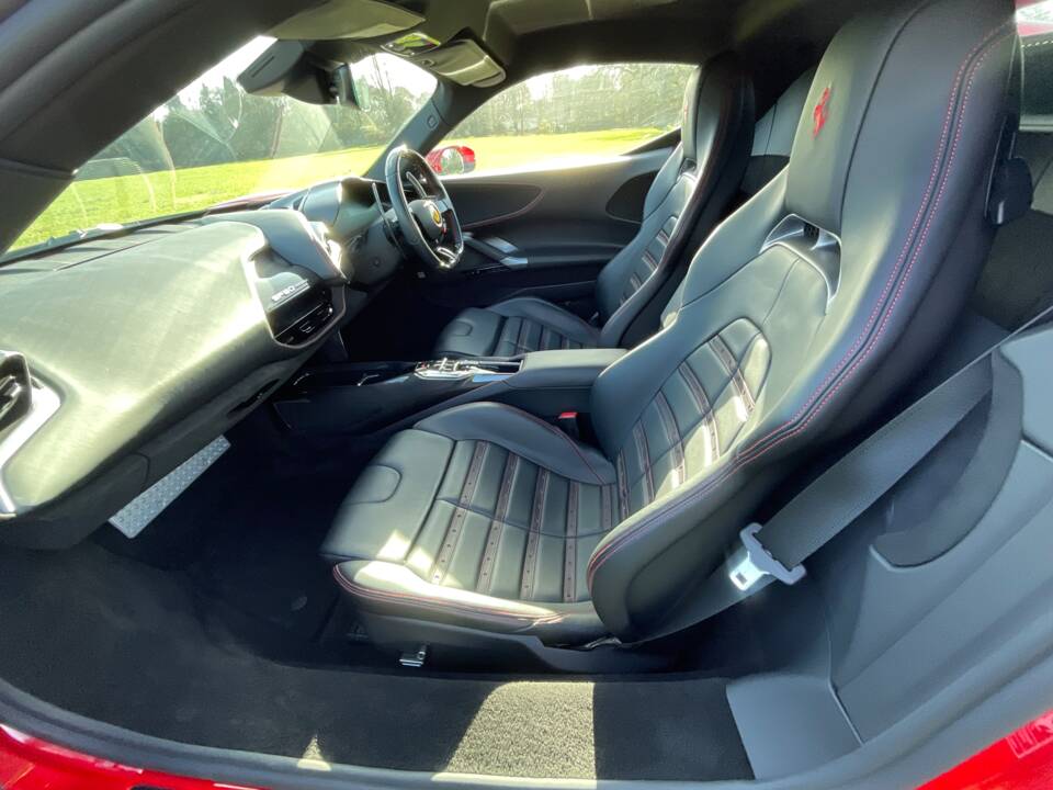Afbeelding 30/38 van Ferrari SF90 Stradale (2021)