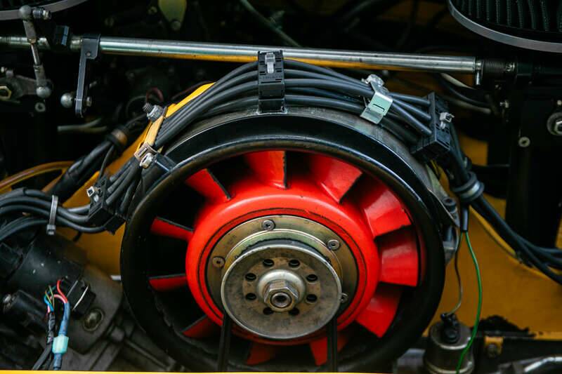 Image 42/50 de Porsche 911 RSR 3.0 (1975)