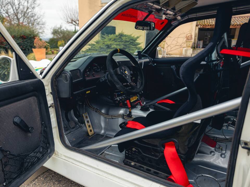 Image 30/56 de BMW M3 (1988)