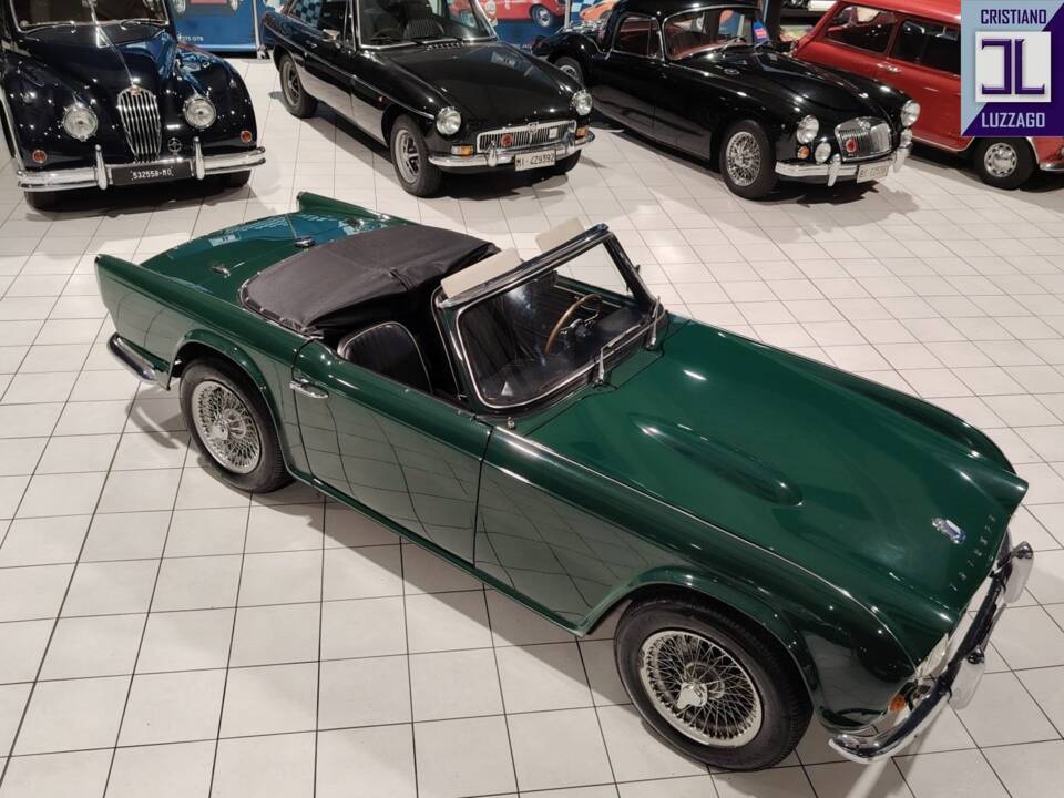 Image 10/48 de Triumph TR 4 (1962)