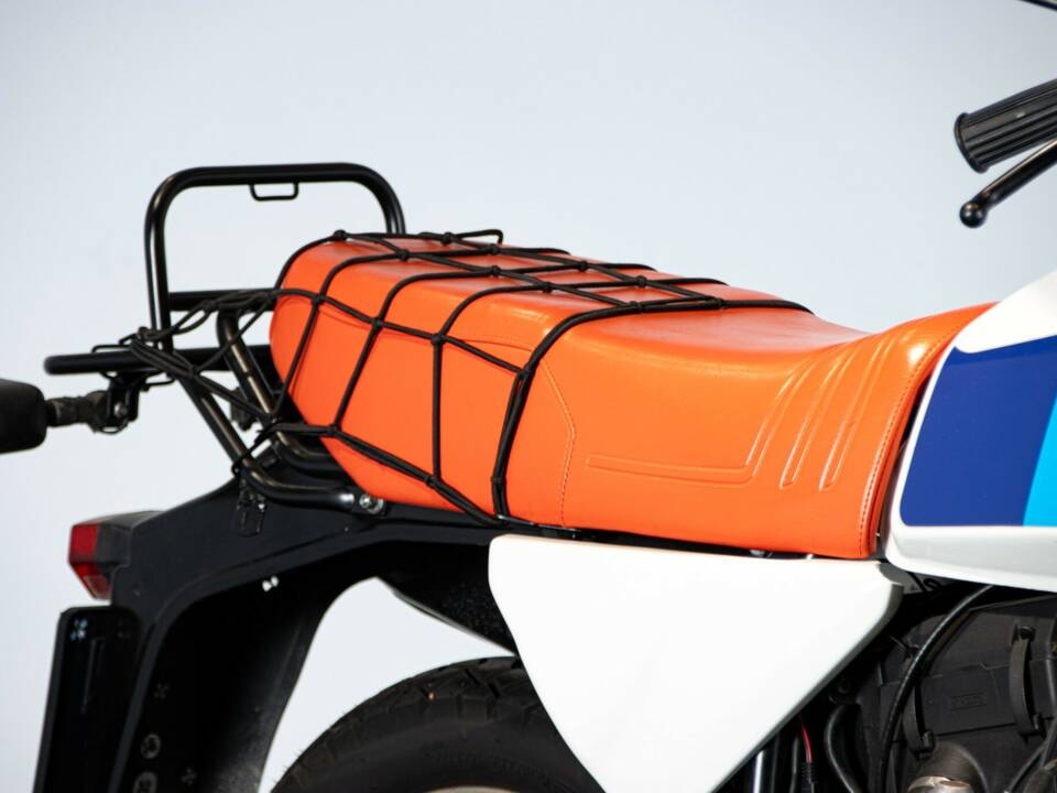Image 25/50 of BMW R 80 GS (1983)