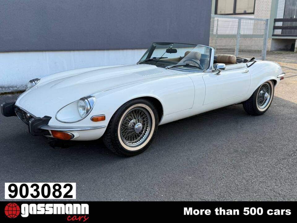 Image 1/15 of Jaguar E-Type V12 (1973)