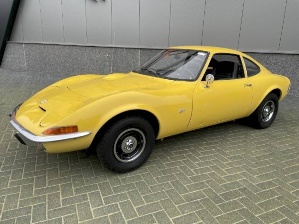 Immagine 2/35 di Opel GT 1900 (1970)