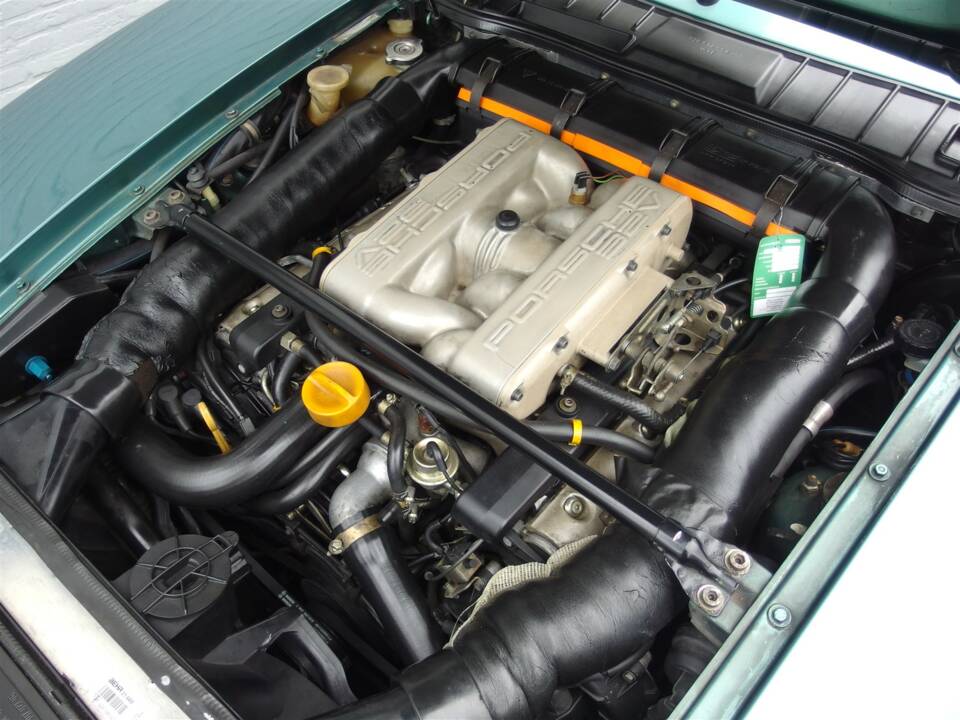 Bild 69/99 von Porsche 928 GTS (1992)