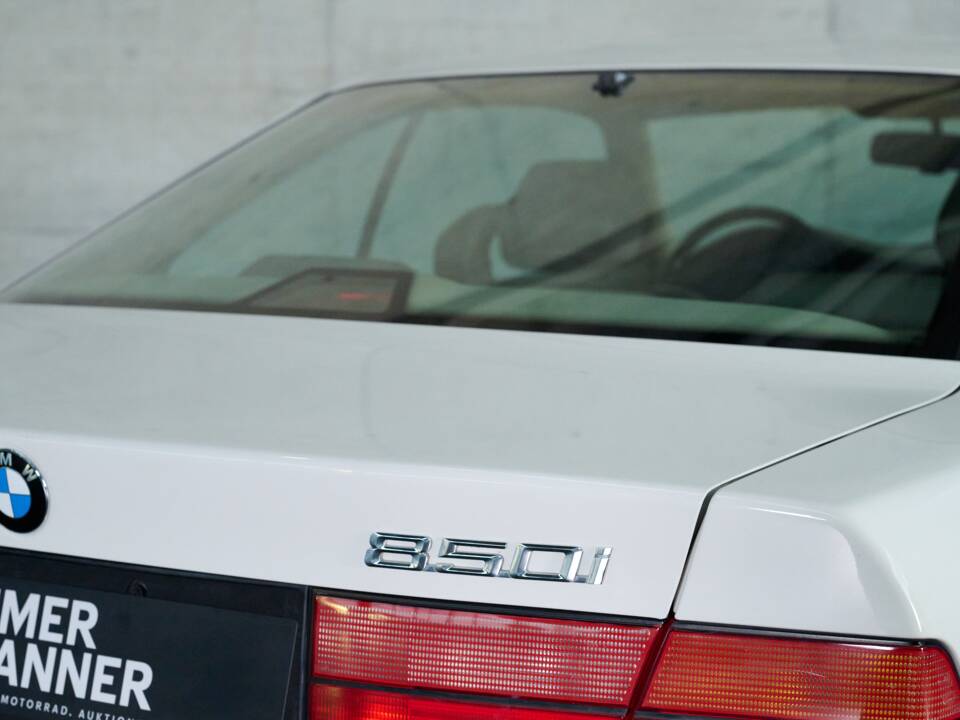 Immagine 32/50 di BMW 850i (1990)