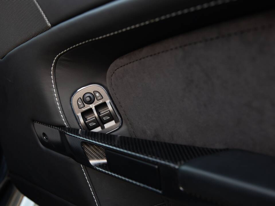 Bild 66/74 von Aston Martin V12 Vantage (2012)