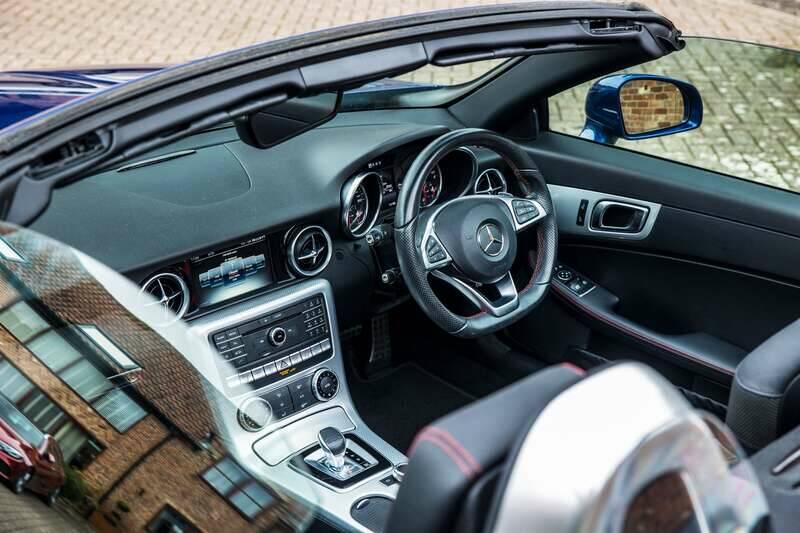 Image 47/50 of Mercedes-Benz SLC 250 d (2017)