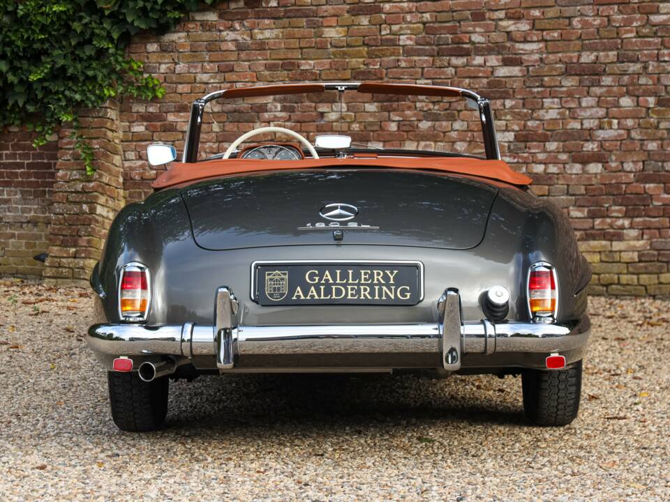 Image 6/50 of Mercedes-Benz 190 SL (1960)