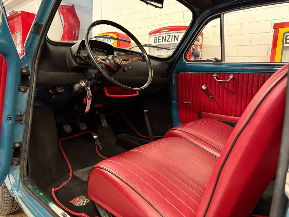 Image 8/17 of FIAT 500 L (1970)