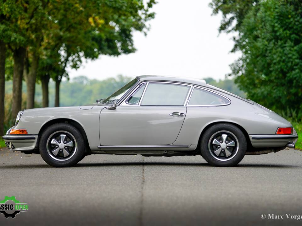 Image 3/57 of Porsche 911 2.0 (1968)