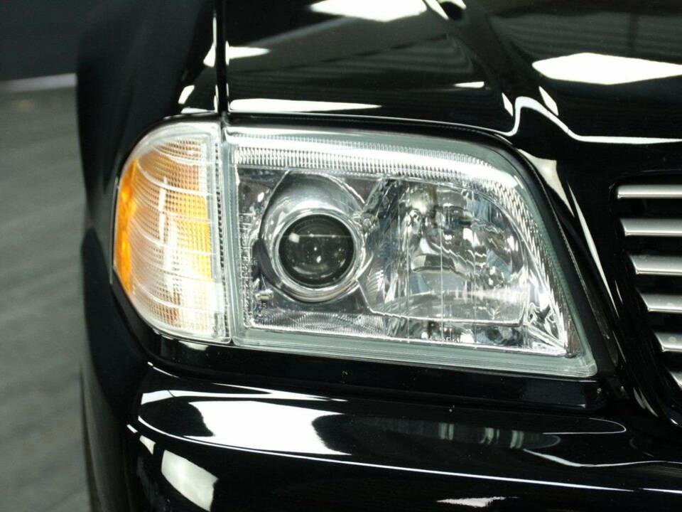 Imagen 29/30 de Mercedes-Benz SL 500 (1998)