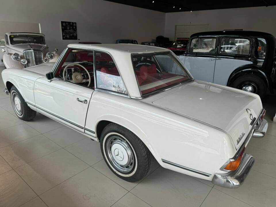Imagen 3/15 de Mercedes-Benz 280 SL (1969)