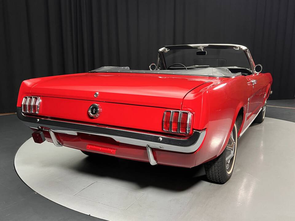 Image 8/8 of Ford Mustang GT (1965)