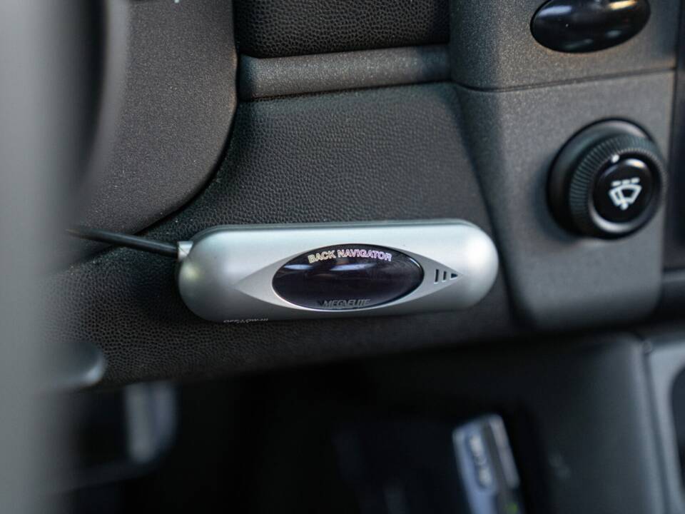 Image 42/50 of Porsche 911 Carrera 4 (1999)