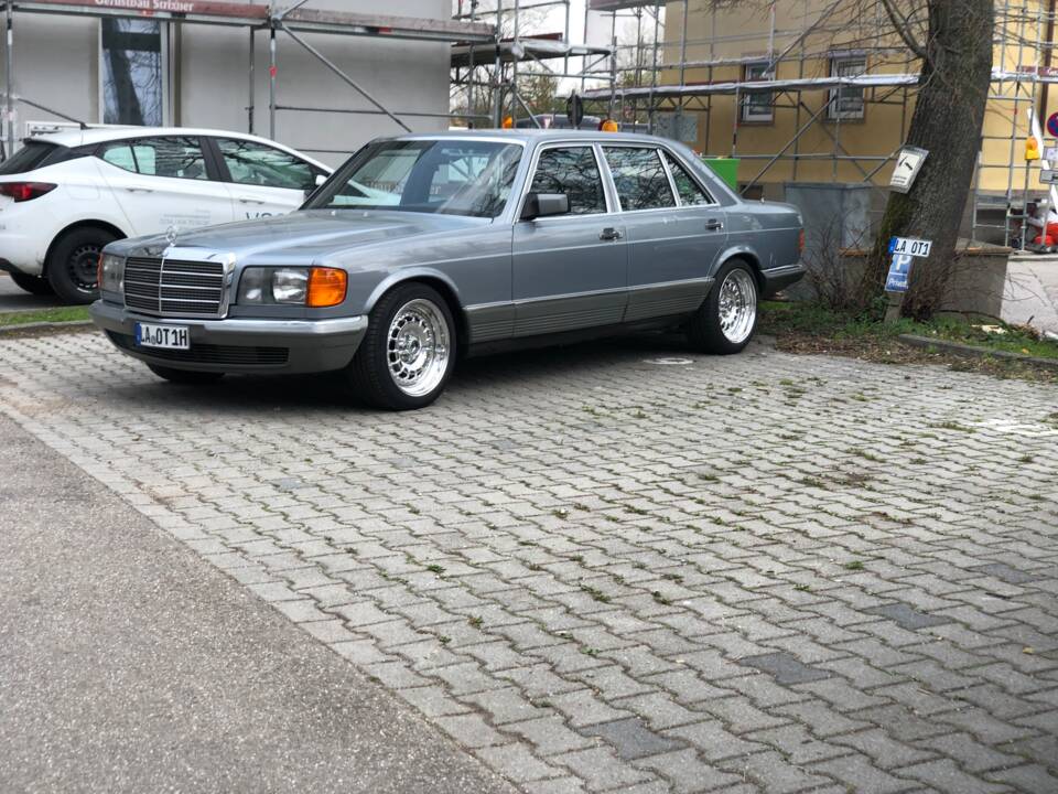 Afbeelding 15/15 van Mercedes-Benz 500 SEL (1983)