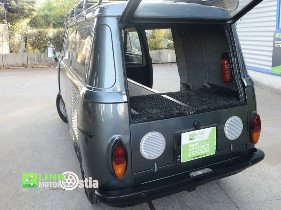 Image 5/10 of FIAT 900T (1979)