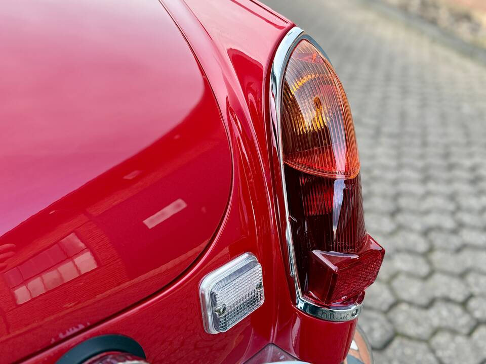 Bild 26/64 von MG MGB (1970)