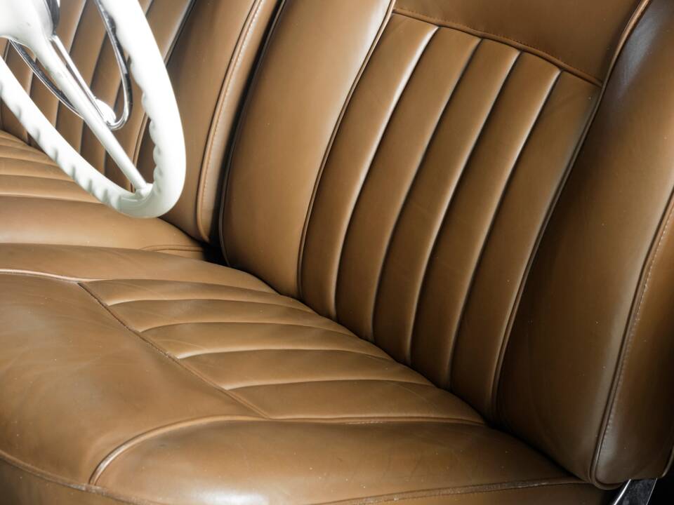 Image 38/50 of Mercedes-Benz 220 Coupe (1954)