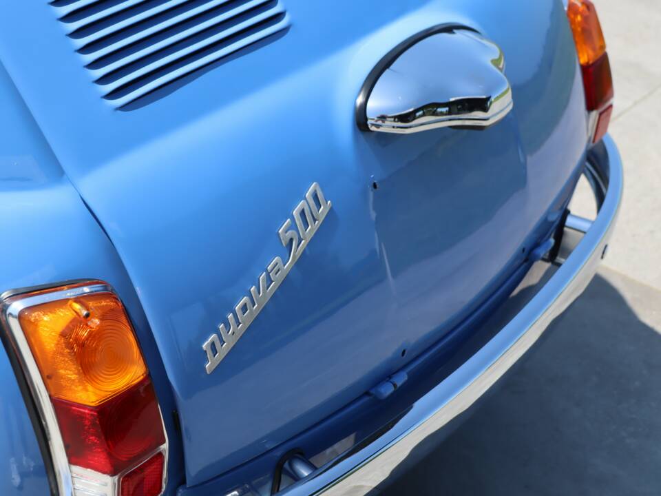 Image 25/50 of FIAT 500 F (1967)