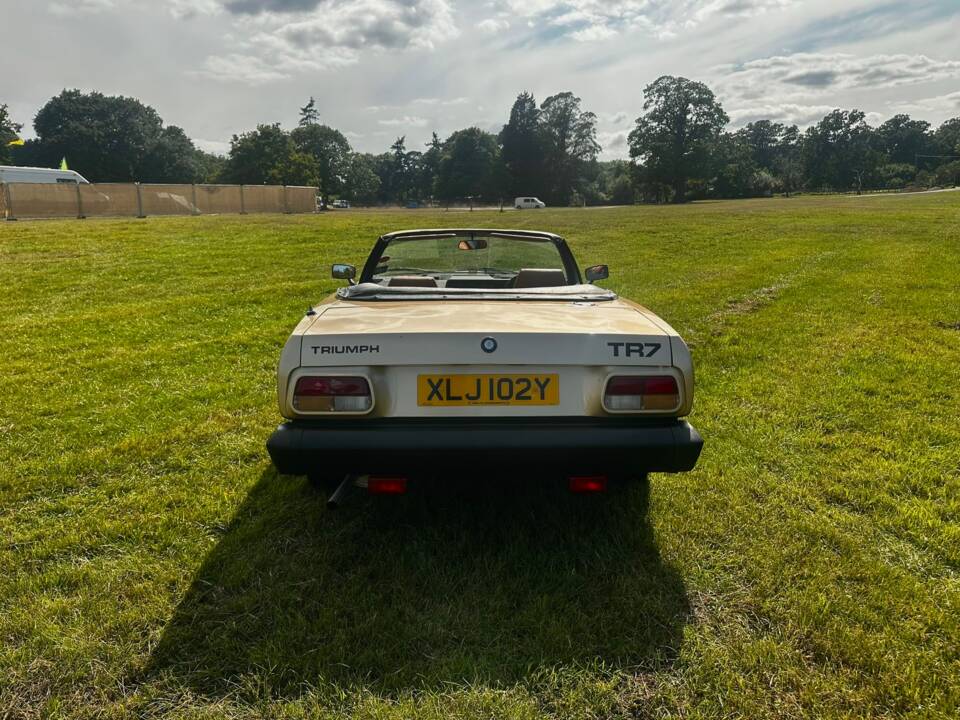 Image 8/50 de Triumph TR 7 Europa (1982)