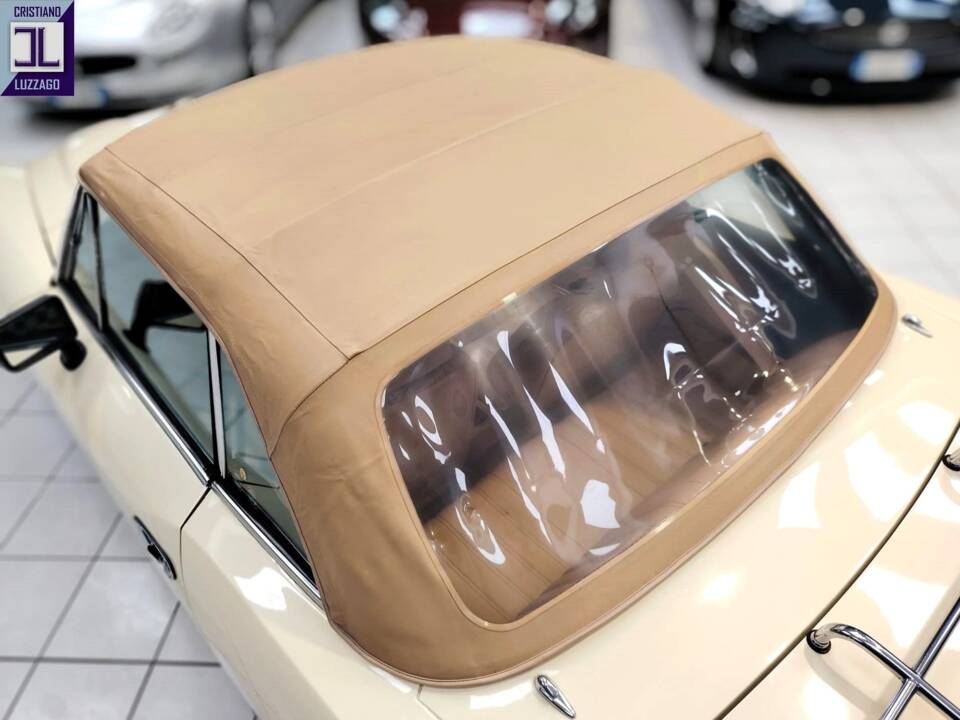 Image 22/64 of FIAT Spider 2000 (1982)