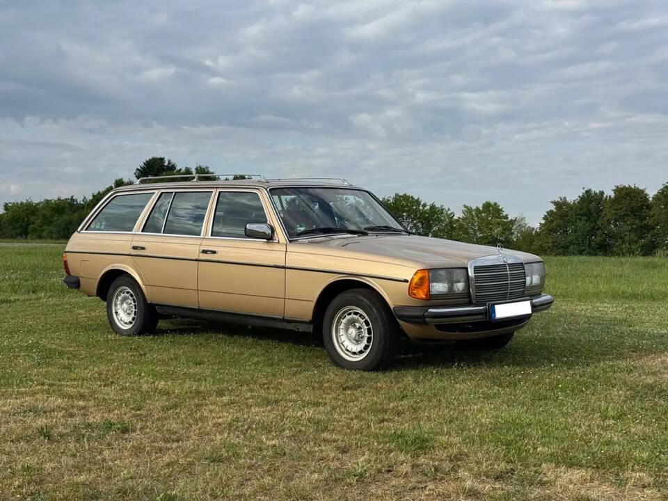 Immagine 9/13 di Mercedes-Benz 280 TE (1982)