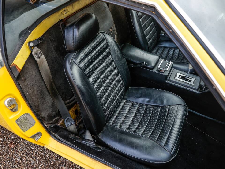 Image 15/26 of De Tomaso Pantera (1972)