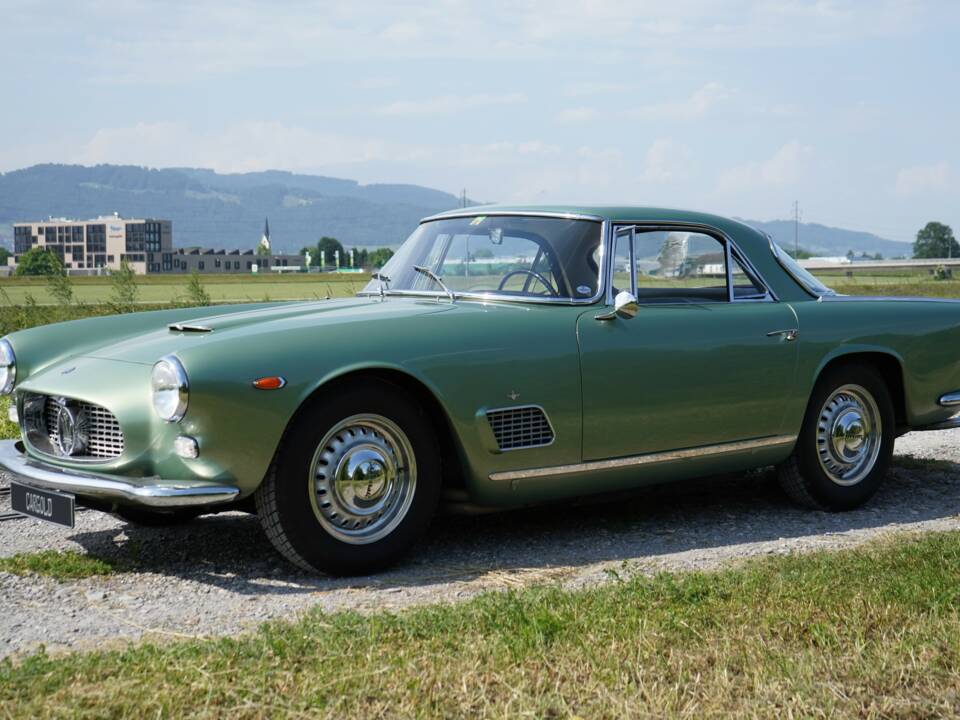 Image 16/75 of Maserati 3500 GT Touring (1961)