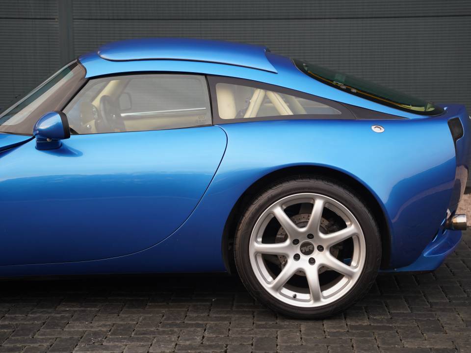 Image 26/50 of TVR T350 C (2005)