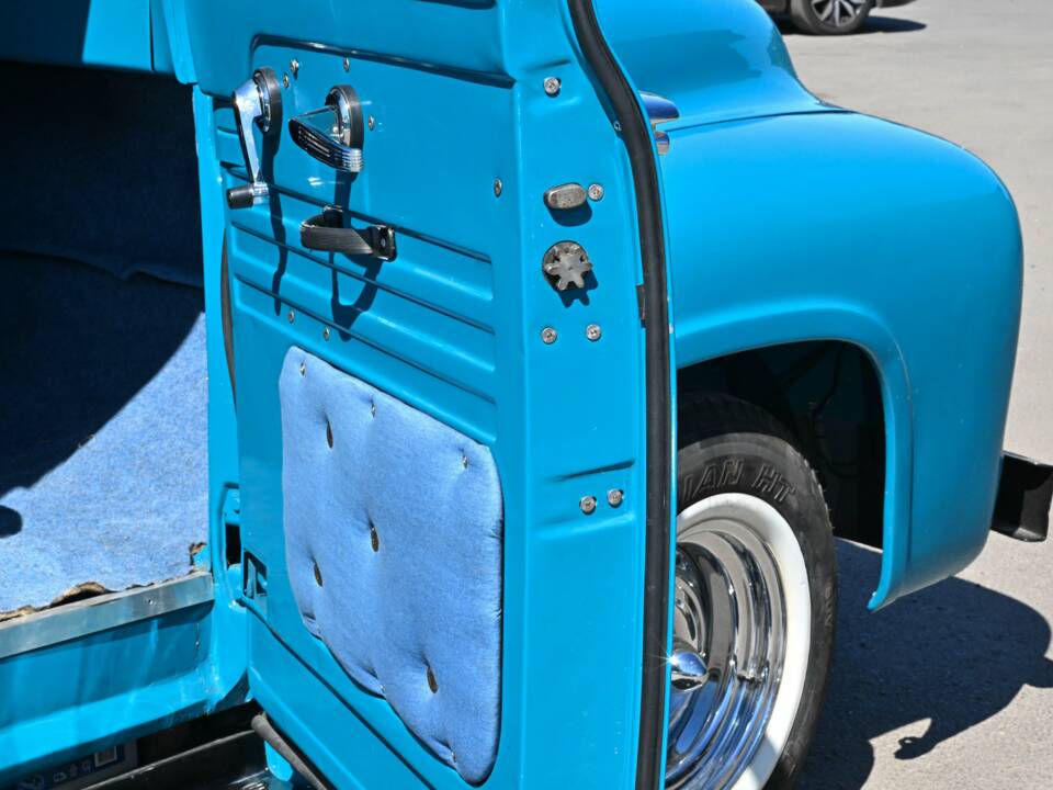 Image 31/50 de Ford F-100 (1954)