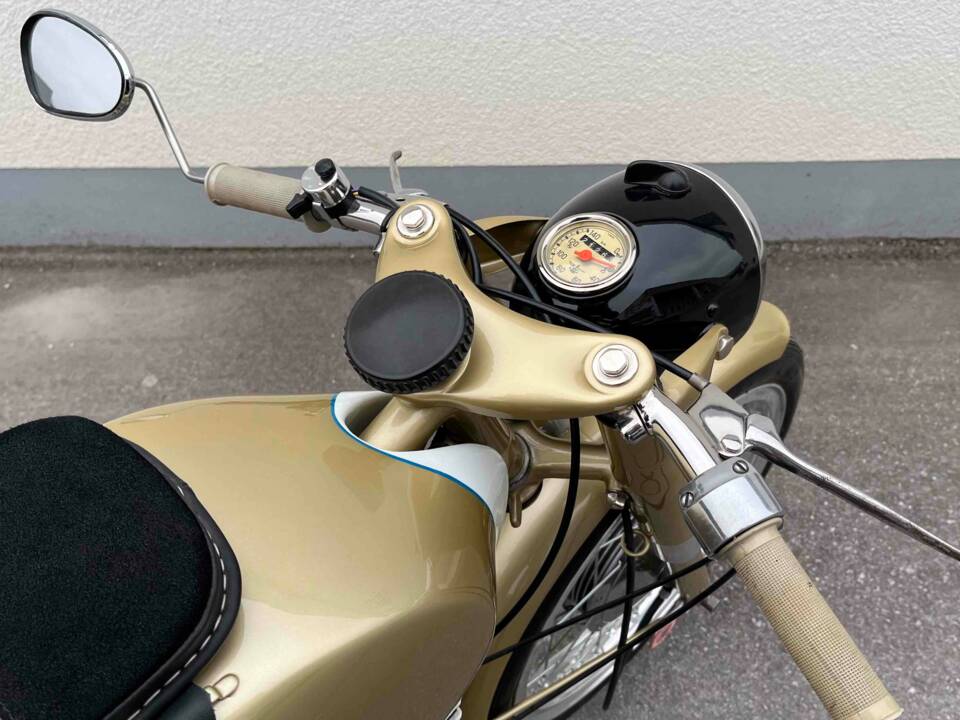 Immagine 50/58 di Rumi Junior Gentleman 125 (1962)