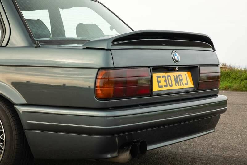 Image 33/50 of BMW 325i (1990)